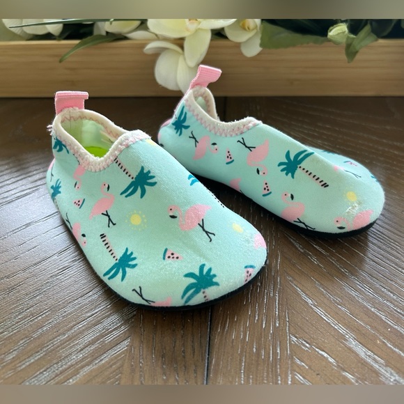 Shoes Super Cute Water Shoes Only Sign Of Use Are On Toes Please